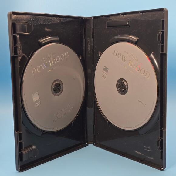 Twilight Movie Collection (4 DVDs) – New Moon + Breaking Dawn Parts 1 & 2 - Picture 5 of 9